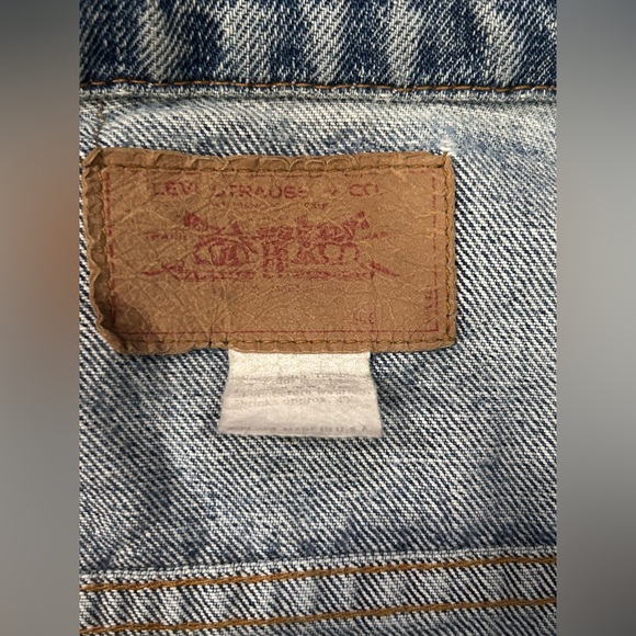 Levi’s Jacket - Picture 5 of 16